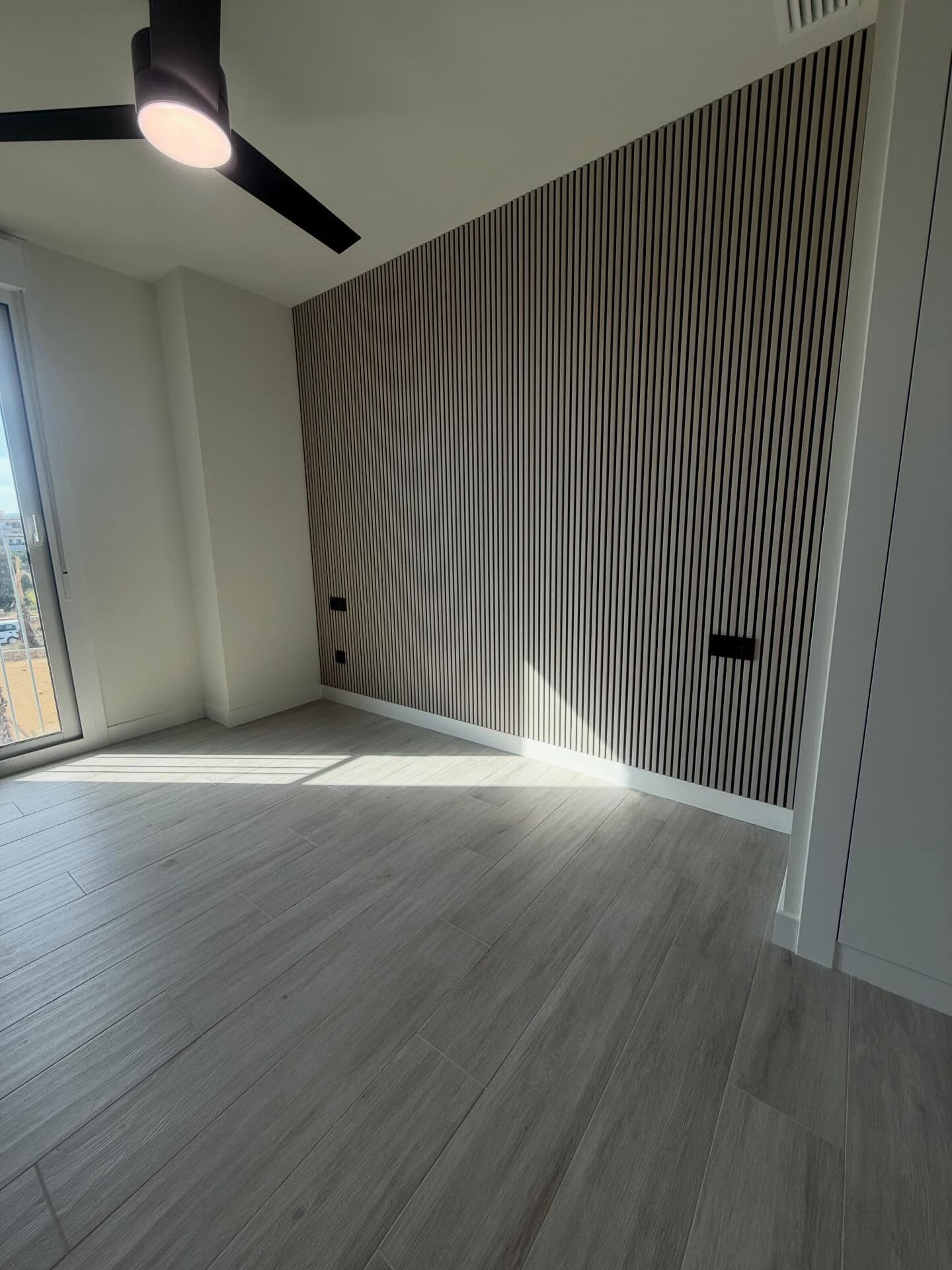 Decoratieve wandpanelen slaapkamer – JM Renovations Javea
